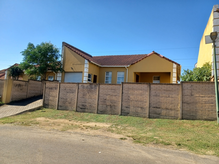 3 Bedroom Property for Sale in Beacon Bay Eastern Cape